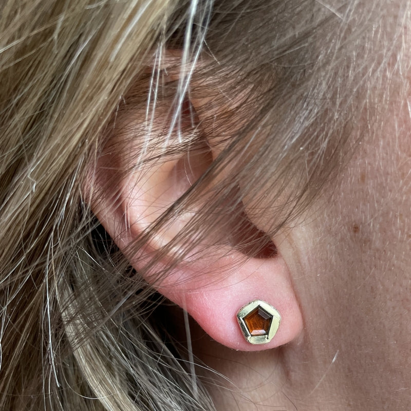 Stud earrings with dark brown tourmalines