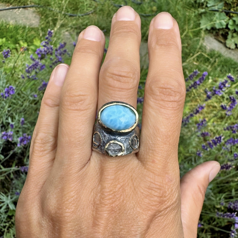 Wide ring with larimar and spinel