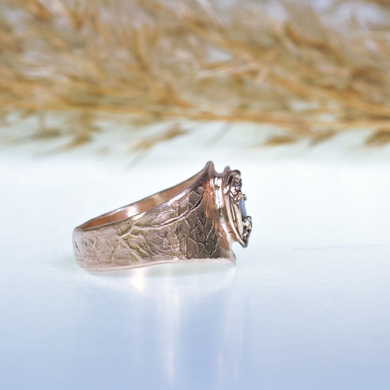 Rose gold ring with Heart Boulder opal