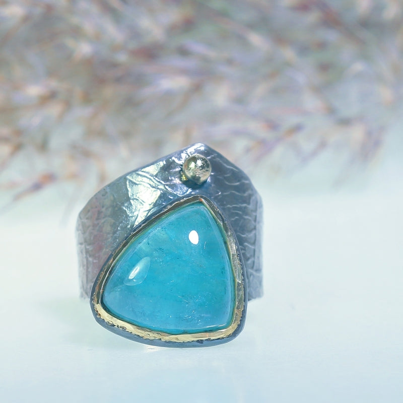 Wide ring with lagoon blue tourmaline