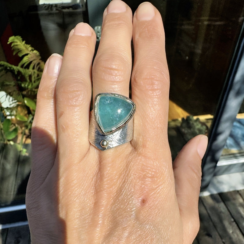 Wide ring with lagoon blue tourmaline