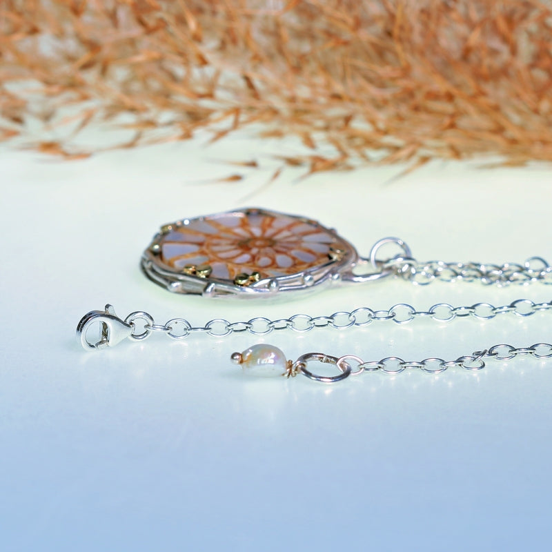 Necklace with ammonite with mother of pearl