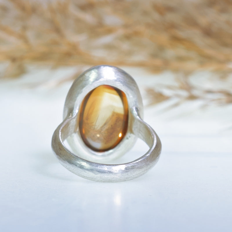 Ring with big oval citrine