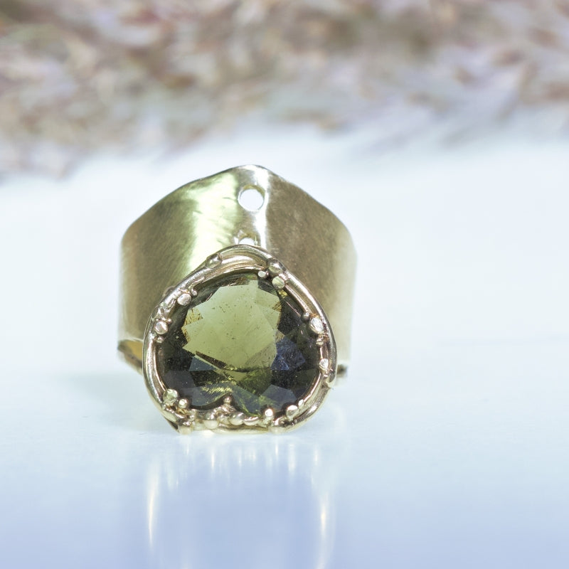 Wide gold ring with heart shape moldavite