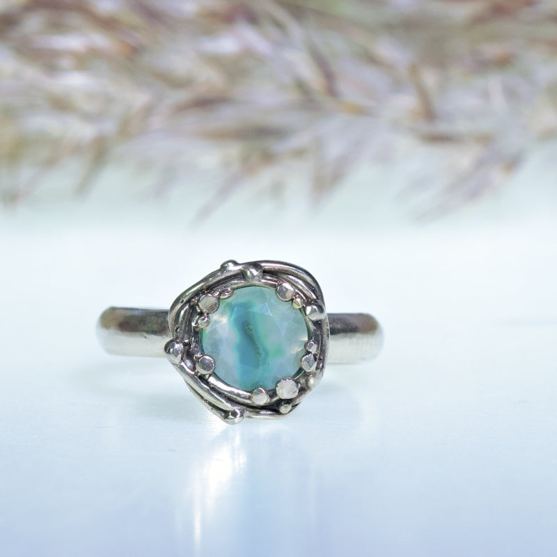 White gold ring with gem silica