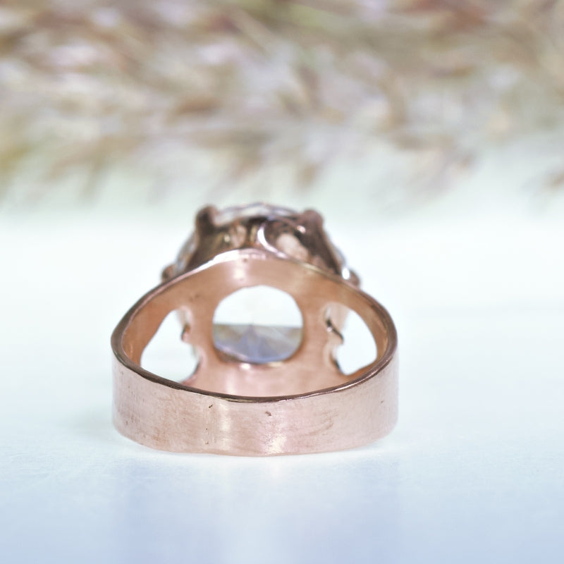 Rose gold ring with crystal quartz from Vysočina