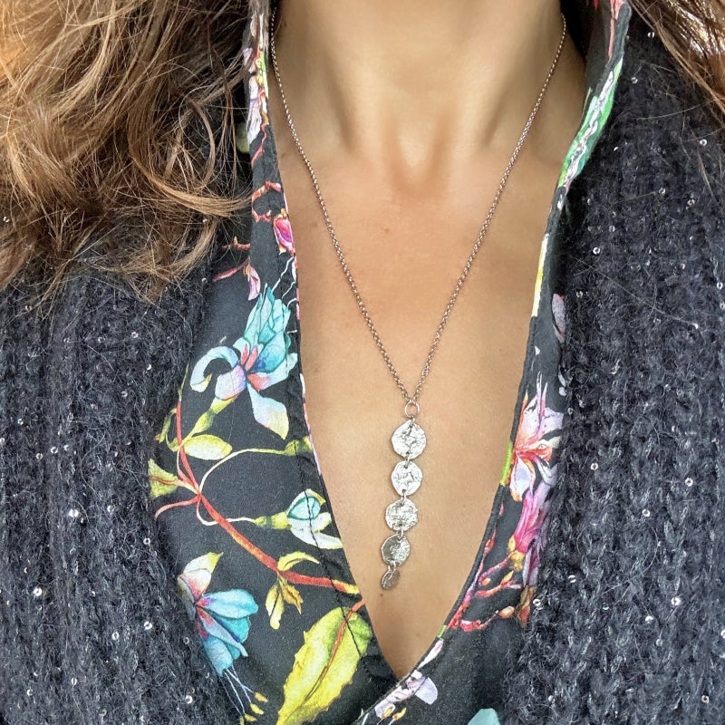 Necklace with sterling silver structure plates