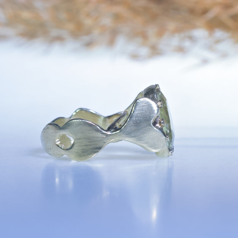 Gold ring with Libyan Desert Glass and heart band