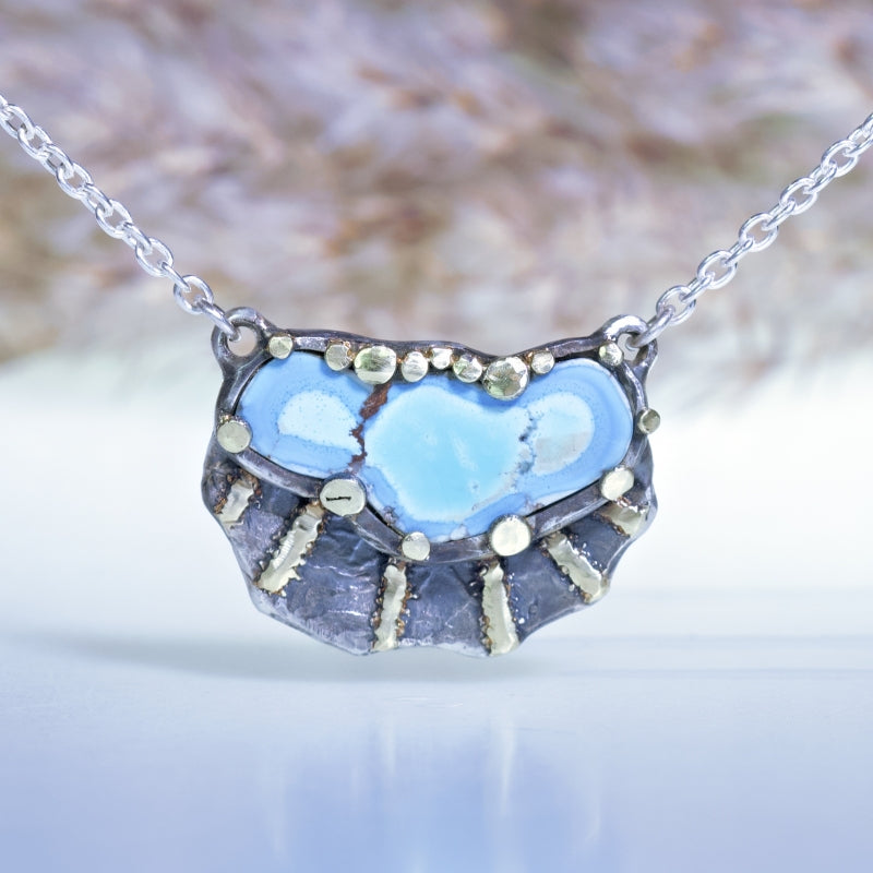 Necklace with turquoise and gold rays