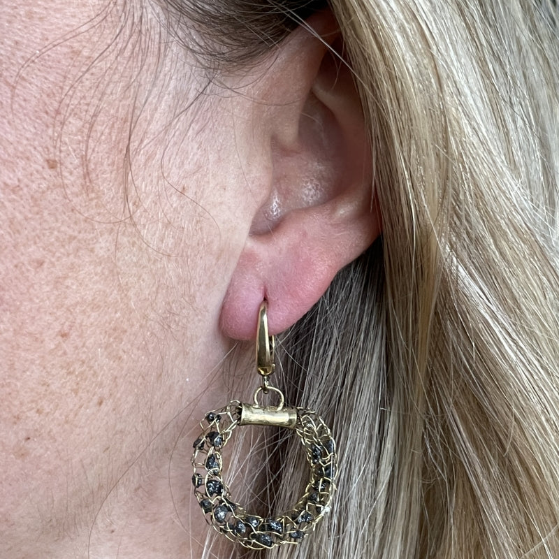 Circle Energy earrings with black raw diamonds