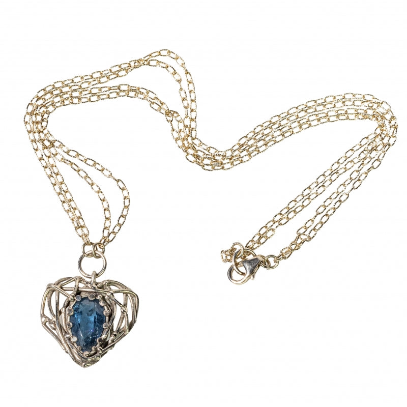 White gold necklace Heart with blue tourmaline