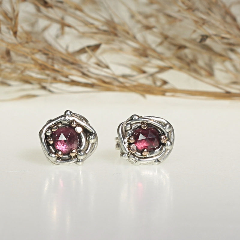Stud earrings Galaxy with rhodolite garnets