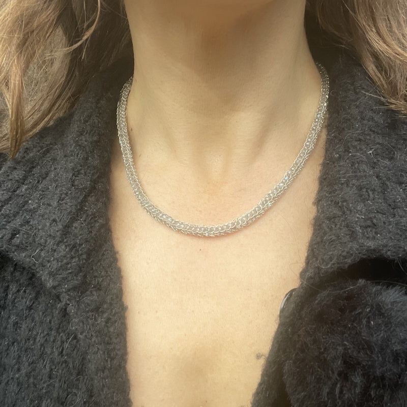 Energy necklace with labradorites