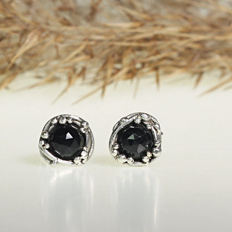 Stud earrings with black spinels - bigger size
