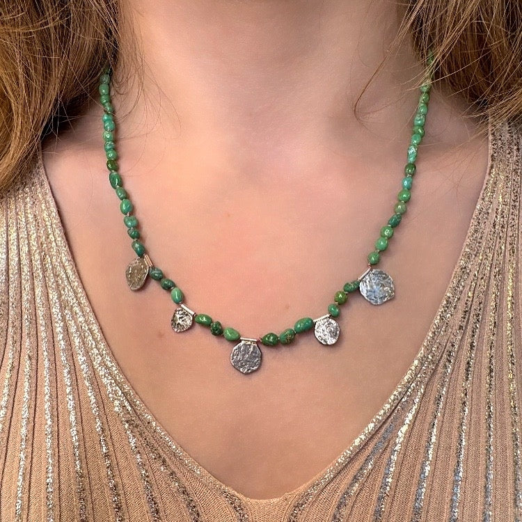 Necklace Spirit with green turquoise and silver plates