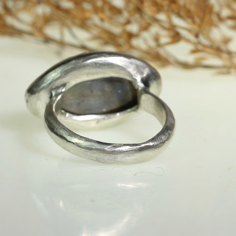 Ring with handcarved labradorite - third eye