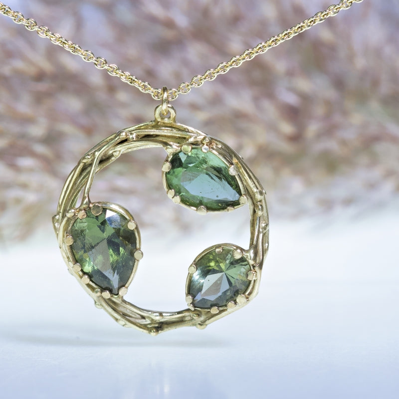 Gold necklace Circle with three luxury moldavites