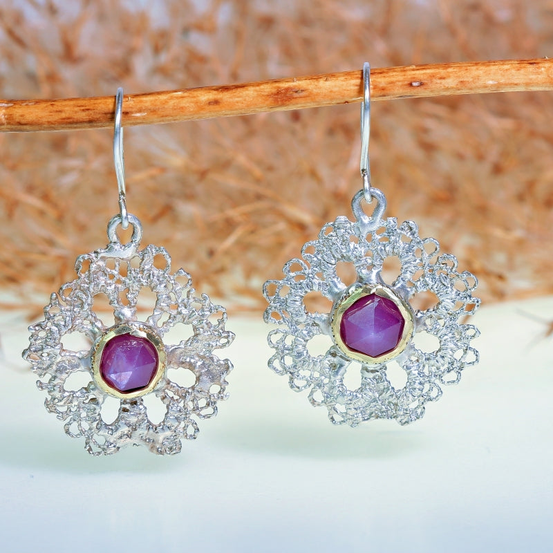 Earrings Flowers with pink sapphires
