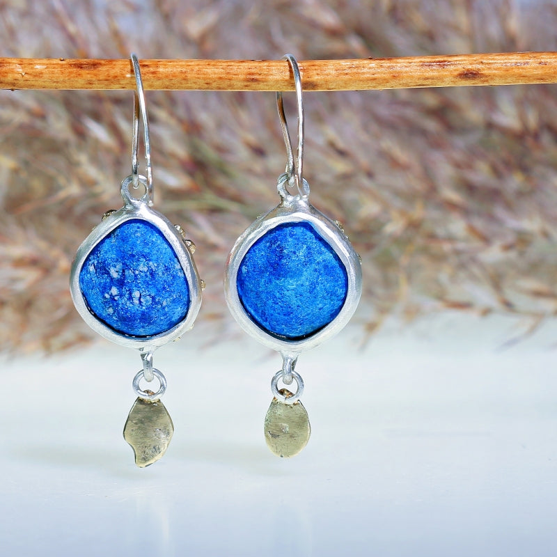 Hanging earrings with azurite