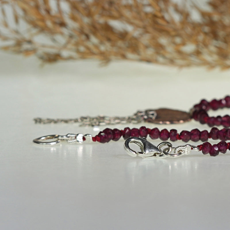 Necklace Spirit with shaded ruby and red gold pendant