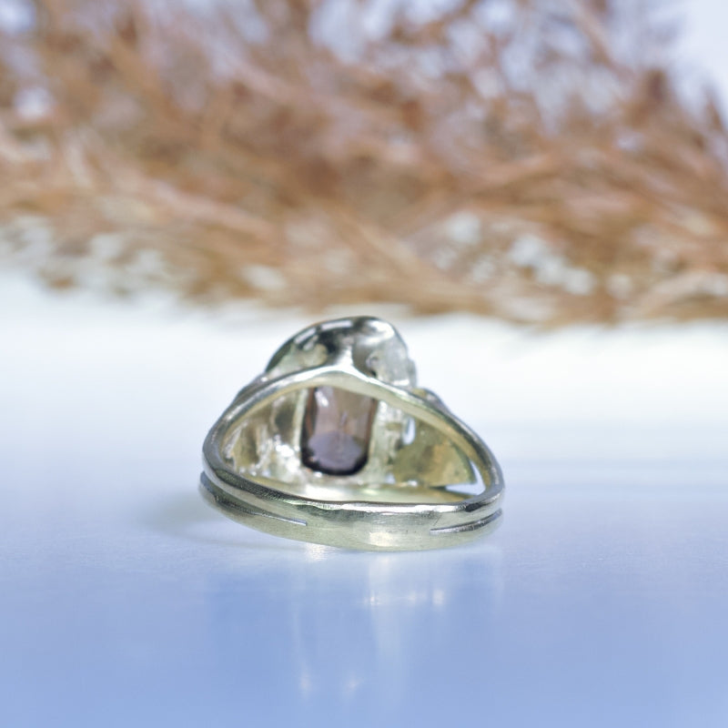 Gold ring with brown zircon and hearts
