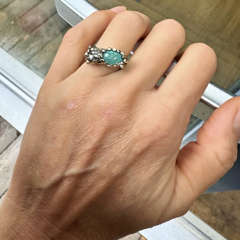 Gold ring with Paraíba tourmaline and danburite
