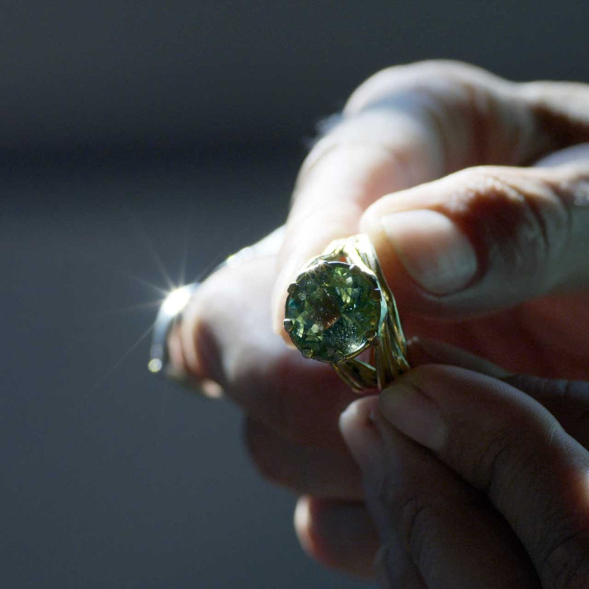 How to Choose a Fine Jewelry Piece That Will Stand the Test of Time