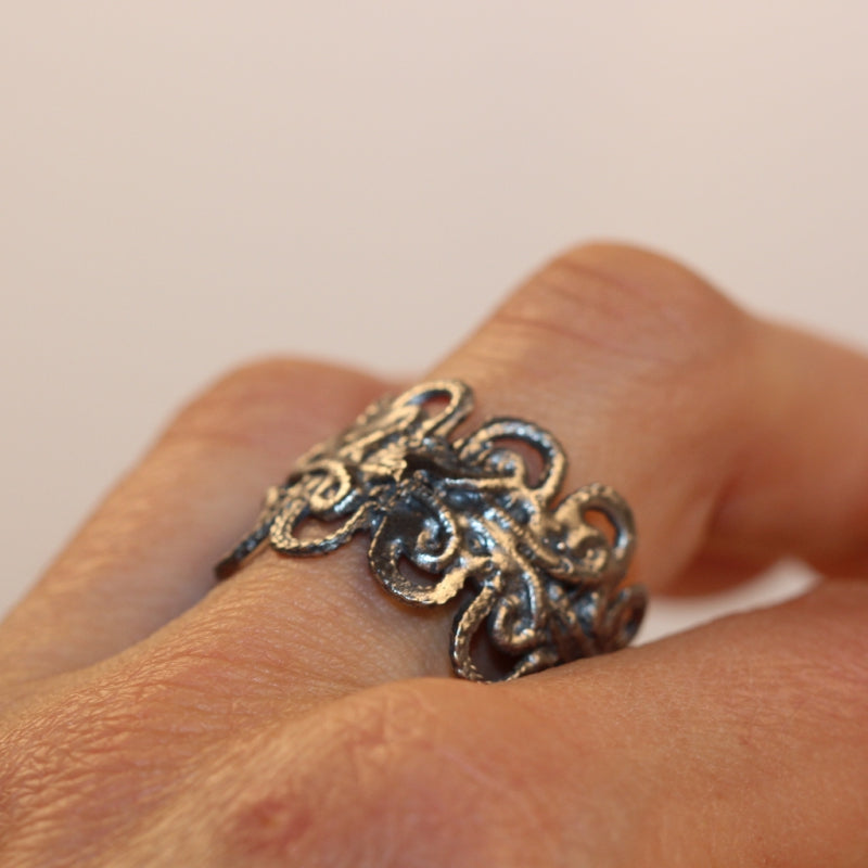 Ring Lace massive oxidize