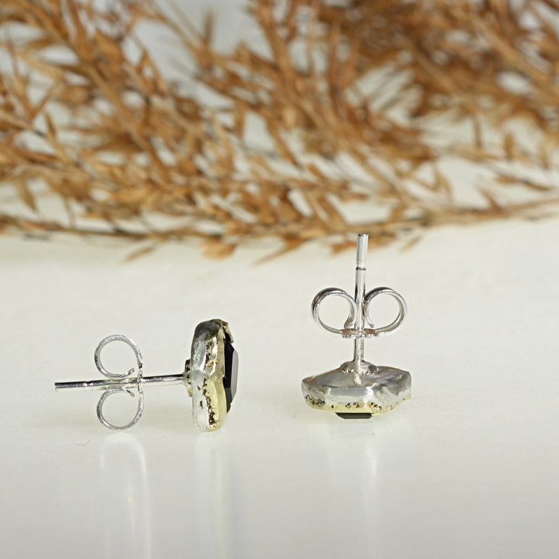 Stud earrings with dark brown tourmalines