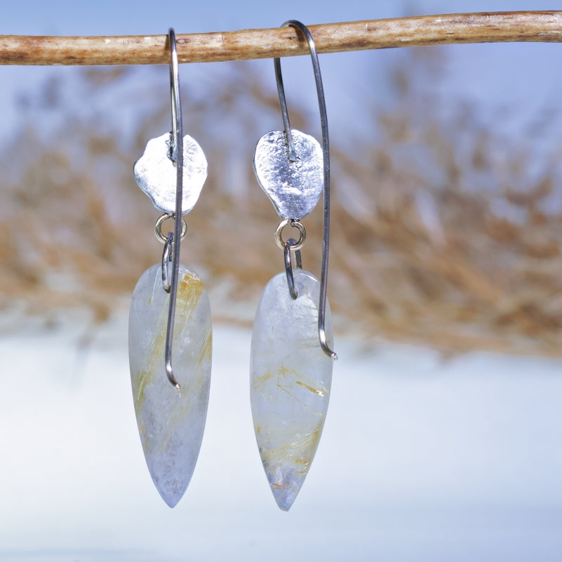 Earrings with sagenit and gold dots