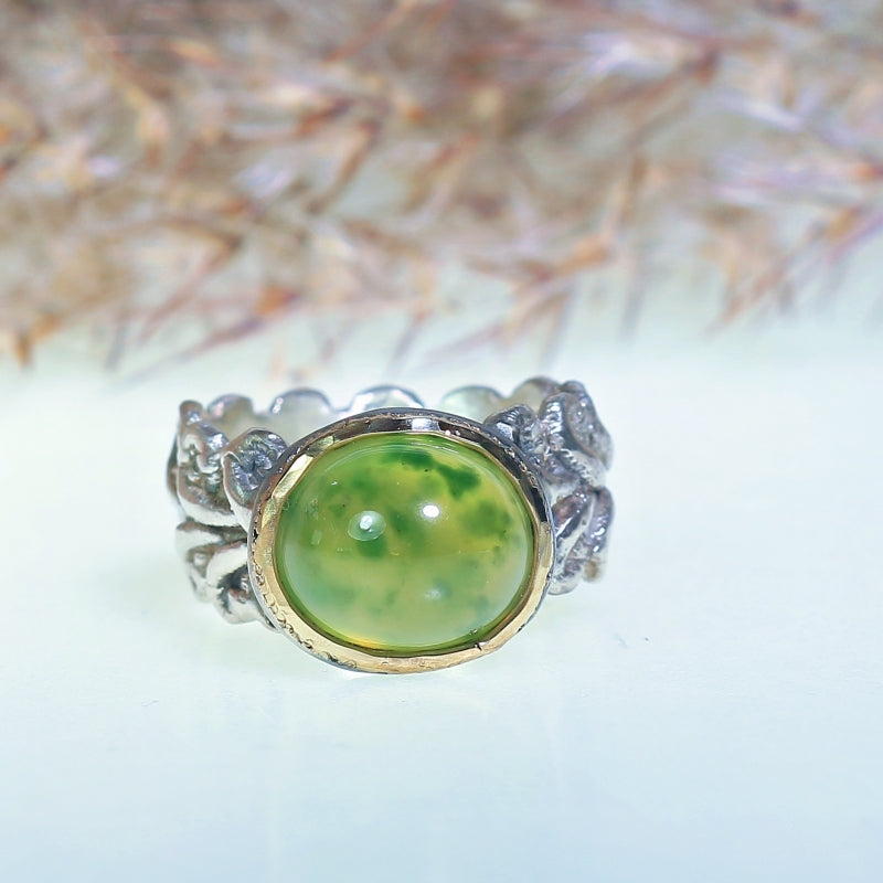Lace ring with grossular garnet