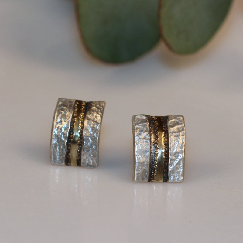 Simply metals stud earrings with gold line
