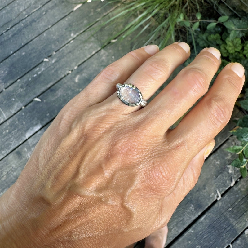 Ring with oval moostone