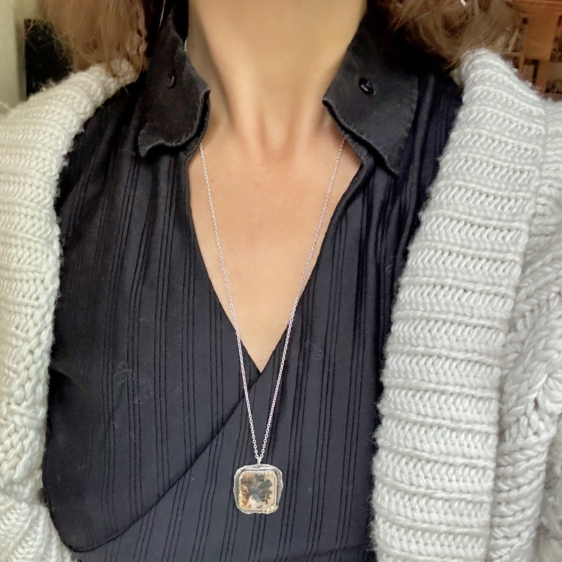 Necklace with square dendritic agate