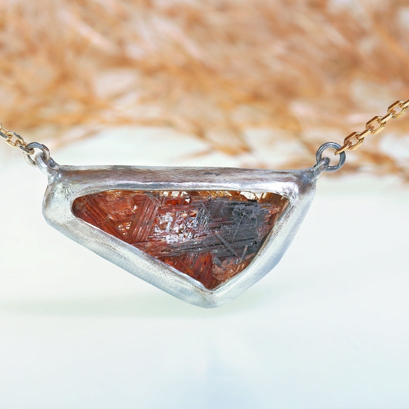 Necklace with geo shape sagenite