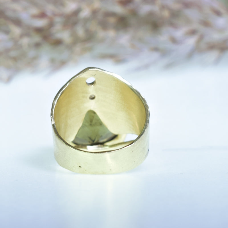 Wide gold ring with heart shape moldavite