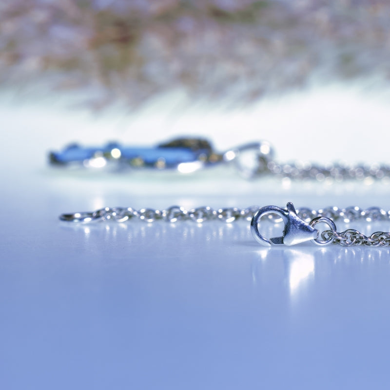 Long necklace with turquoise and sapphire
