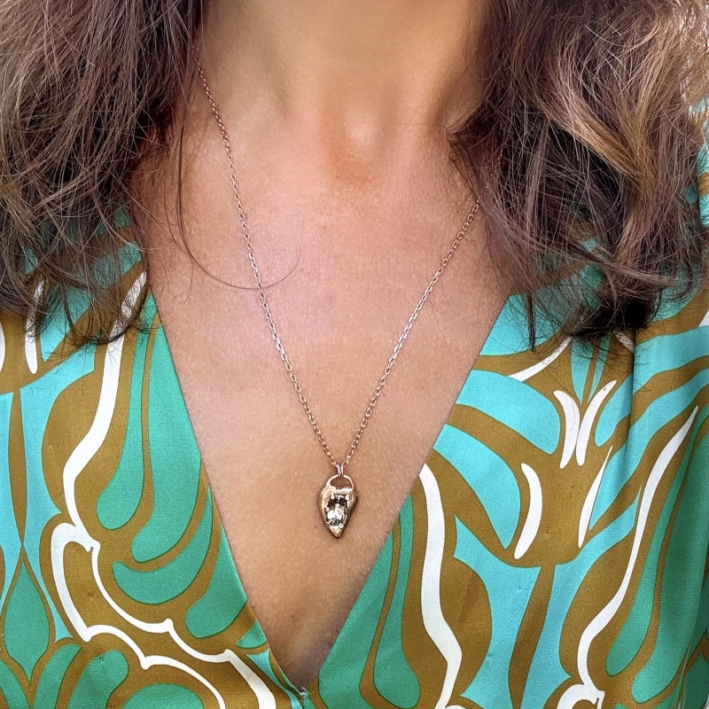 Rose gold heart with zircon