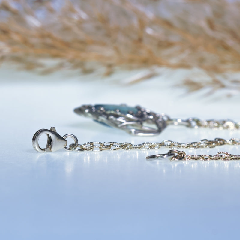 White gold necklace Heart with blue tourmaline