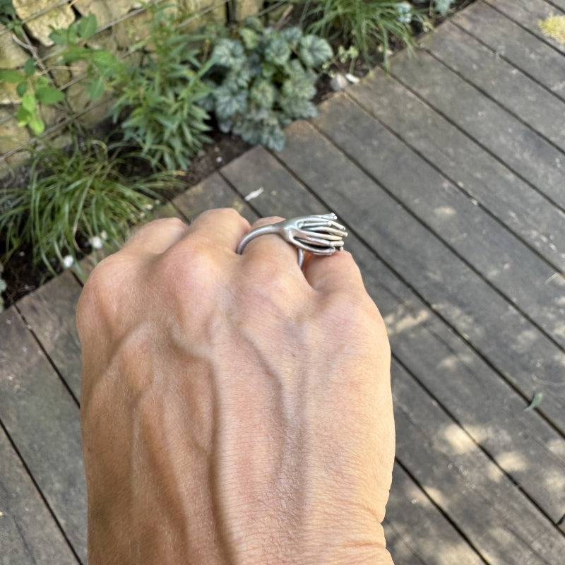 ring "flower bud" with bohemian garnet