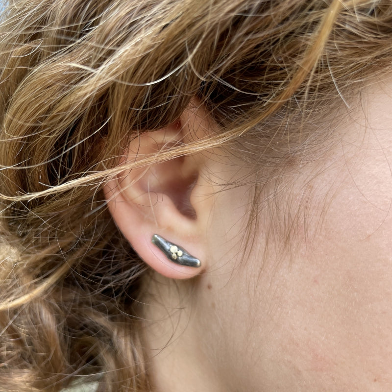 Stud earrings Simply metals elongated