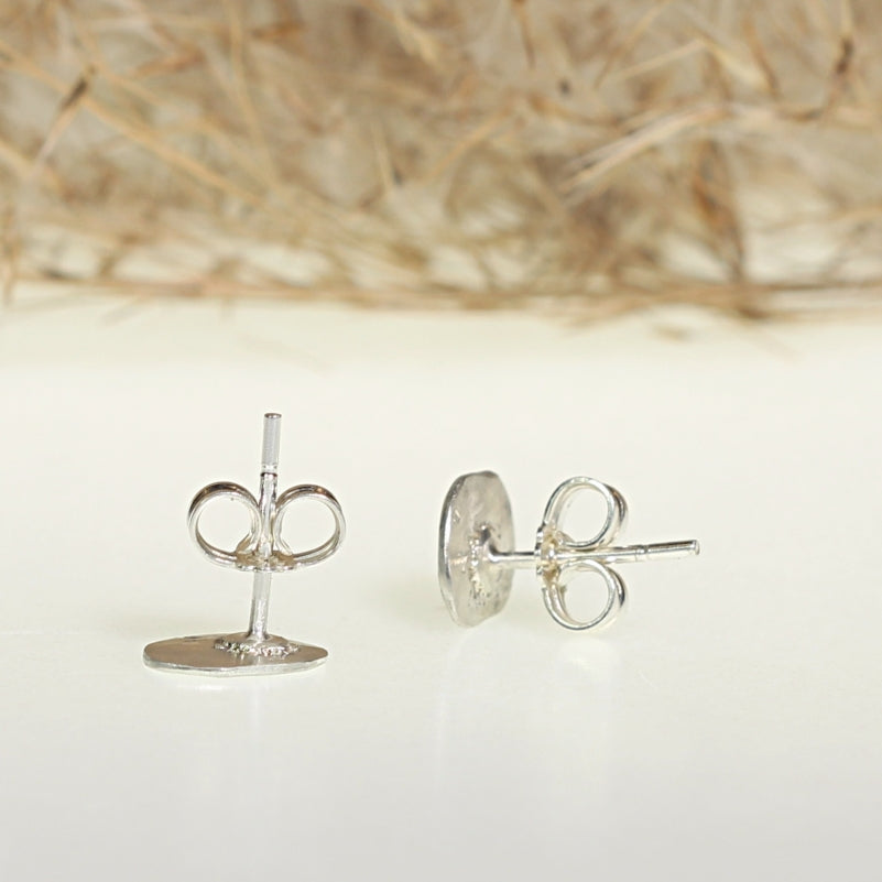 Small stud earrings Harmony