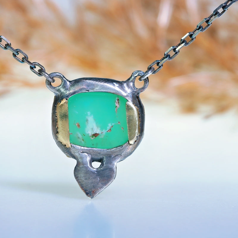 Necklace with chrysoprase and heart