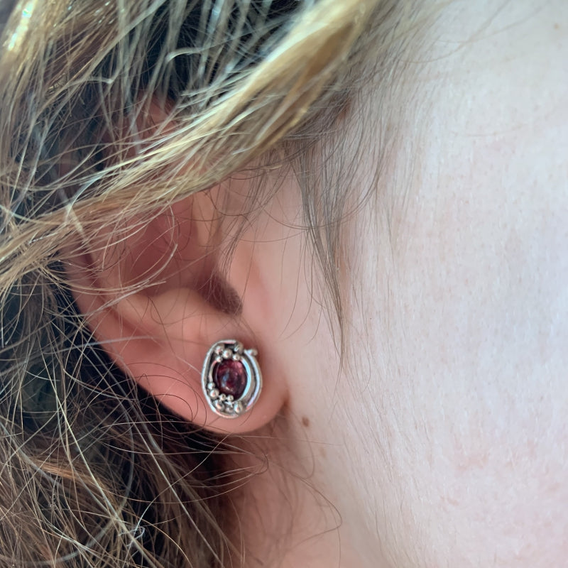 Stud earrings Galaxy with rhodolite garnet