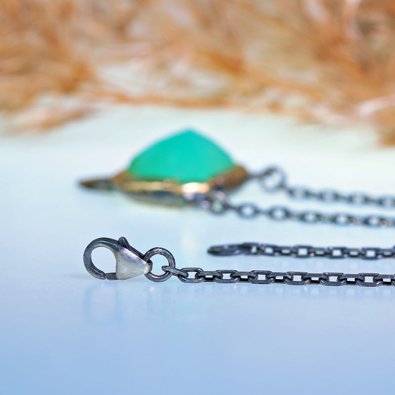 Necklace with chrysoprase and heart