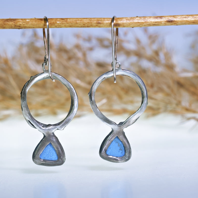 Hanging circle earrings with ceruleite