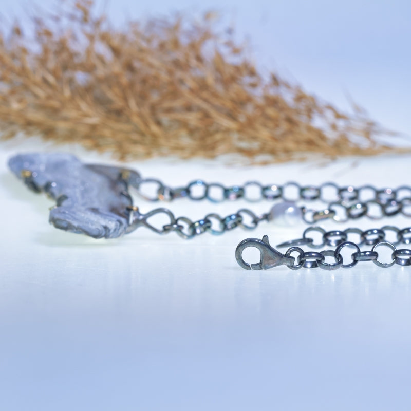 Necklace with big chalcedony rose