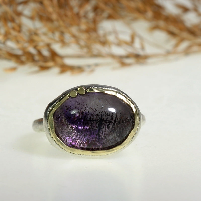 Ring with small Super 7/Melody stone