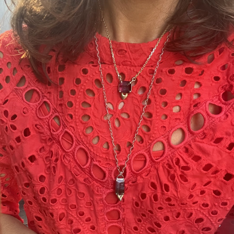 Gold necklace with watermelone tourmaline and heart