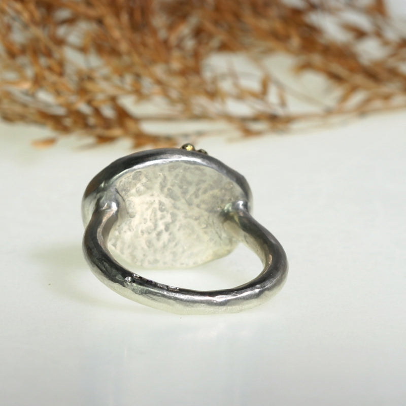 Ring with small Super 7/Melody stone